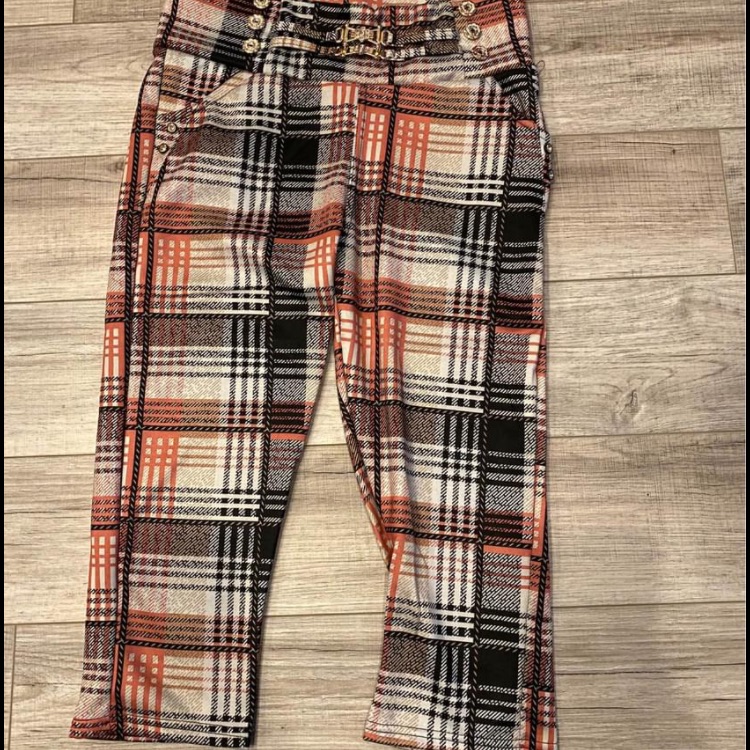Stretchy Capris.